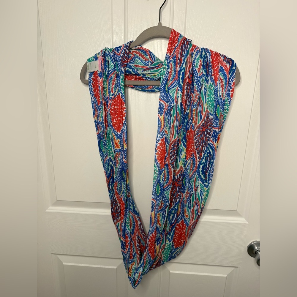 Lilly Pulitzer Let Minnow Infinity Scarf
